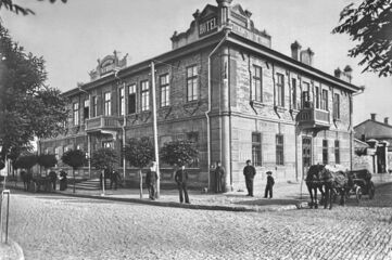 Петербурзька гостиниця (1910-ті).jpg